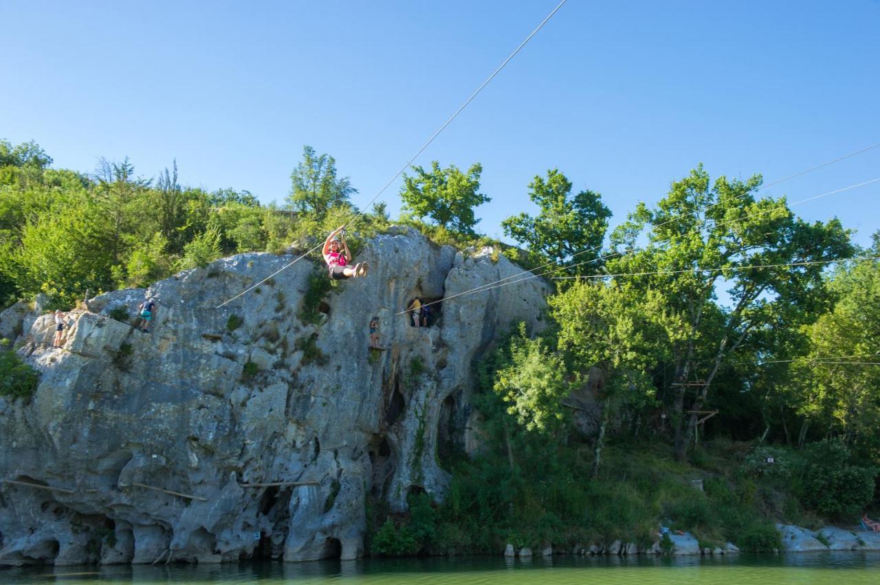 Camping Domaine De Chaussy Лагорс Экстерьер фото